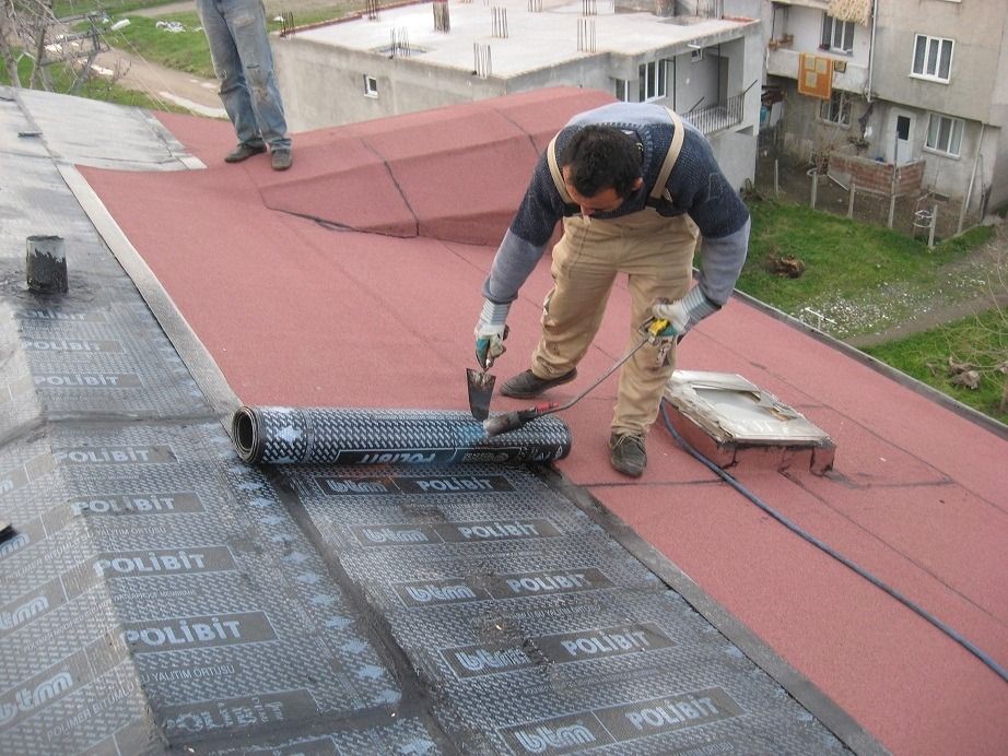 Kemeraltı EPDM Kauçuk Çatı – düz çatıda arduvazlı bitümlü membran serimi